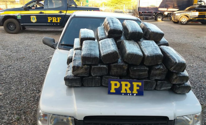 Apreenção de carro adulterado e drogas em Serra Talhada (Foto: PRF/Divulgação) 