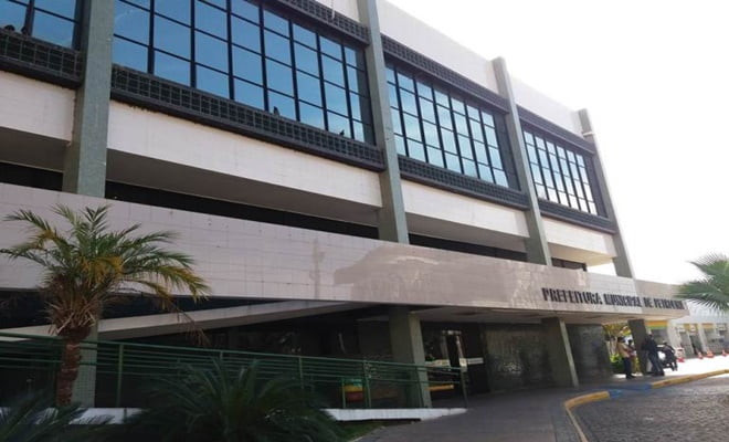 Prefeitura de Petrolina. (Foto: Duda Oliveira/Blog do Carlos Britto) 