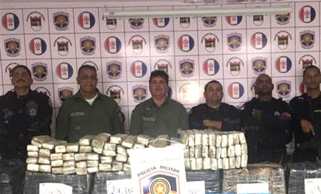 Apreensão de 235kg de maconha em Paulista - Foto: Divulgação/PMPE