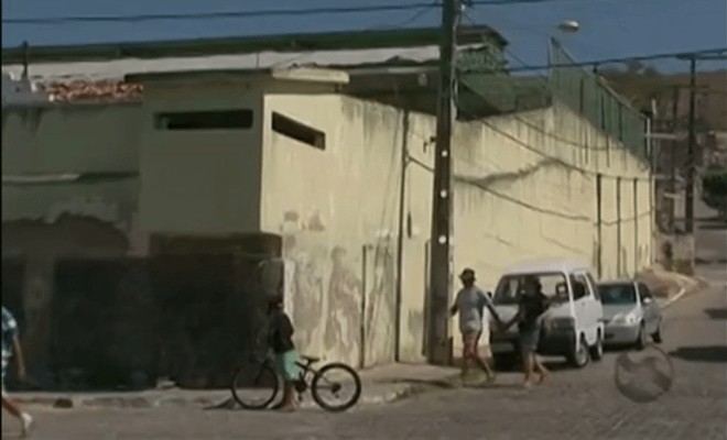 Oito internos fugiram da Funase de Arcoverde no sábado (16) — Foto: TV Asa Branca/Reprodução