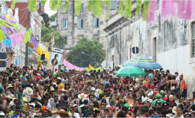 Dos casos que procuram atendimento no sábado, cinco ocorreram em Olinda Foto: Bobby Fabisak/JC Imagem