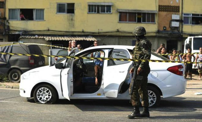 Os militares presos estão à disposição da Justiça Militar, que realizará a audiência de custódia e decidirá se manterá ou não a prisão. (Fabio Teixeira/AP) 
