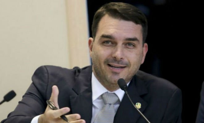 Flávio Bolsonaro defendeu-se por meio de uma nota enviada pela assessoria. O senador nega as acusações Wilson Dias/Agência Brasil