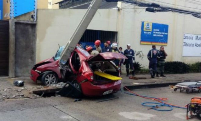 Devido à colisão, uma faixa da Avenida Norte está interditada, segundo a Autarquia de Trânsito e Transporte Urbano (CTTU) - Foto: Cortesia