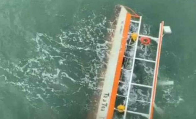 Acidente em catamarã em Maragogi (AL) (Corpo de Bombeiros/Divulgação) 