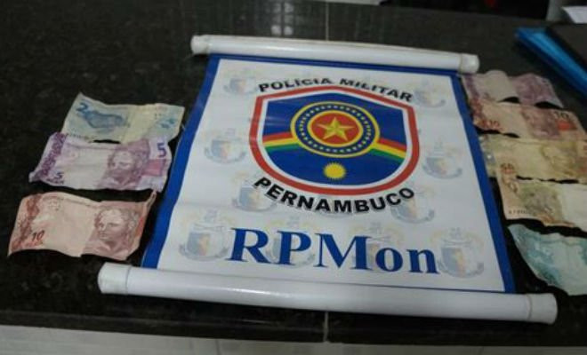 Após o crime, a suspeita embarcou em um ônibus, onde foi encontrada após o crime | Foto: Divulgação/Polícia Militar de Pernambuco