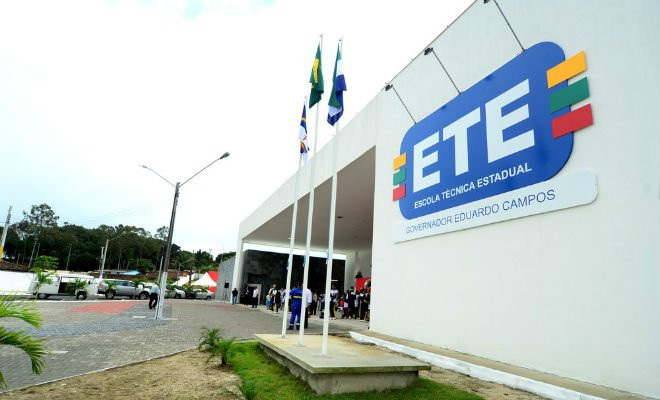 Escola Técnica Governador Eduardo Campos fica em São Lourenço da Mata, no Grande Recife — Foto: Alyne Pinheiro/Secretaria Estadual de Educação/Divulgação 