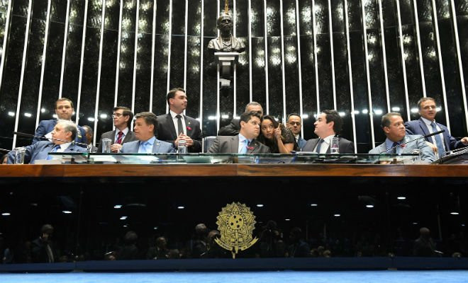Mesa do Senado durante a votação em primeiro turno da reforma da Previdência — Foto: Roque de Sá / Agência Senado 