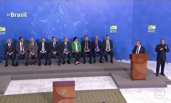Governo anuncia programa de criação de emprego com foco nos jovens