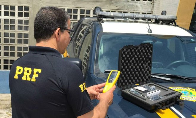 Etilômetro passivo poderá detectar, em até dez segundos, se o motorista ingeriu bebida alcoólica. Foto: Divulgação/PRF 