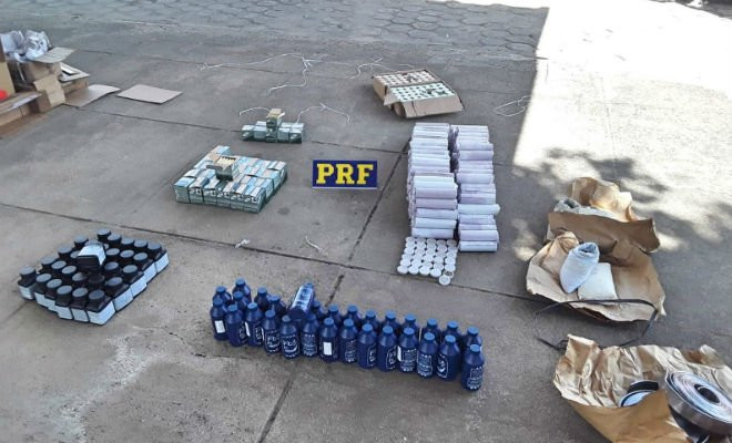 Material foi apreendido na tarde deste sábado (8) em Caruaru — Foto: Divulgação / PRF 