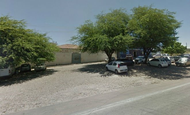 Vítima e acusados estavam presos na Cadeia Pública de Araripina — Foto: Reprodução / Google Street View 