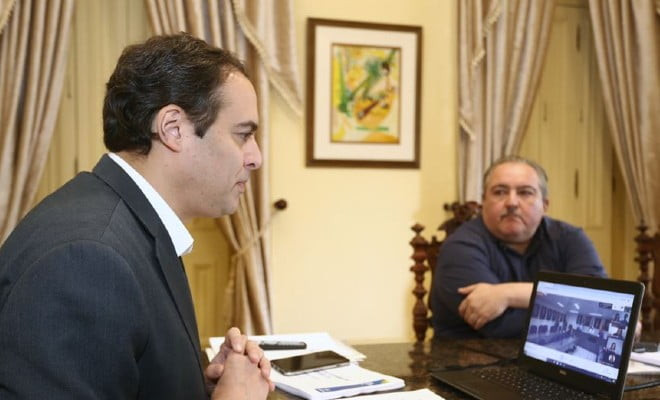 Paulo Câmara agradeceu aos professores e estudantes pelo empenho e dedicação, principalmente nesse momento de pandemia | Foto: Aluisio Moreira/SEI e Layza Lima