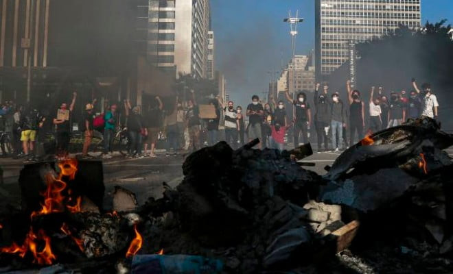 Ao menos três pessoas foram detidas na Avenida Paulista Miguel Schincariol/Getty Images 