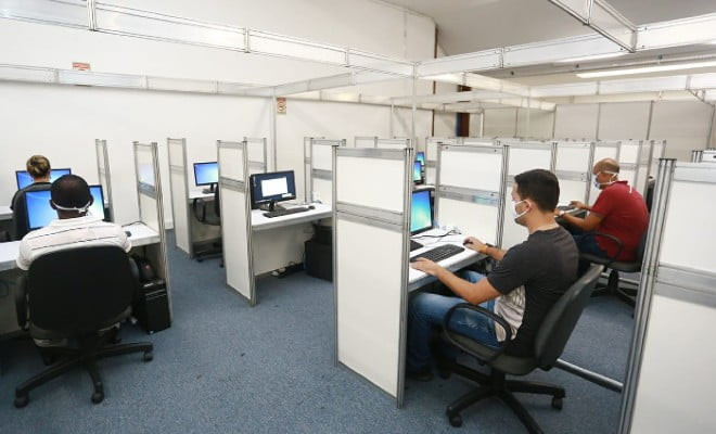A Central de Regulação de Leitos do estado (foto) organiza o acesso aos leitos. (Foto: Governo de Pernambuco/Divulgação) 