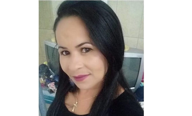 Suspeito tinha 17 anos e pediu a filha da vítima, de 14, em namoro. 
