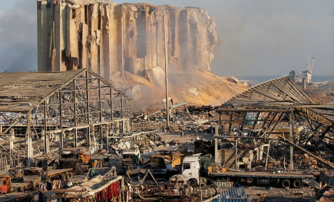 Danos causados por explosão na área portuária de Beirute, no Líbano Foto: Mohamed Azakir - 05.ago.2020 / Reuters