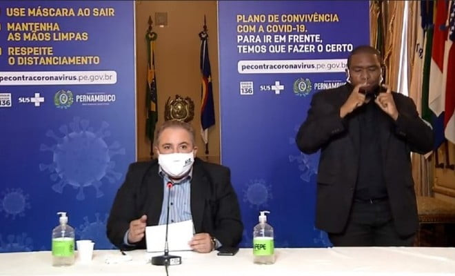 Secretário de Saúde, André Longo, anuncia abertura de 20 leitos de UTI para pacientes com suspeita de Covid-19 — Foto: Reprodução/TV Globo 
