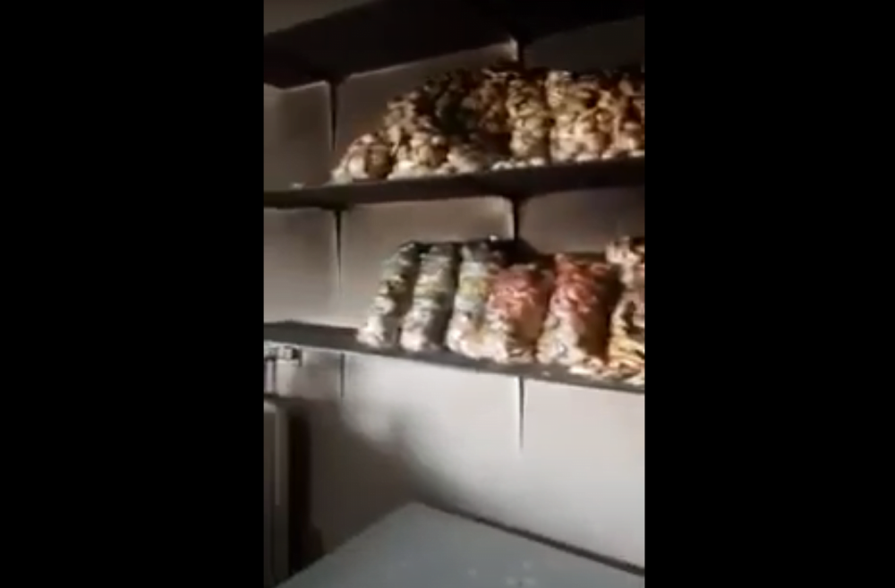 Espaço foi incendiado pelo grupo (Reprodução de vídeo)