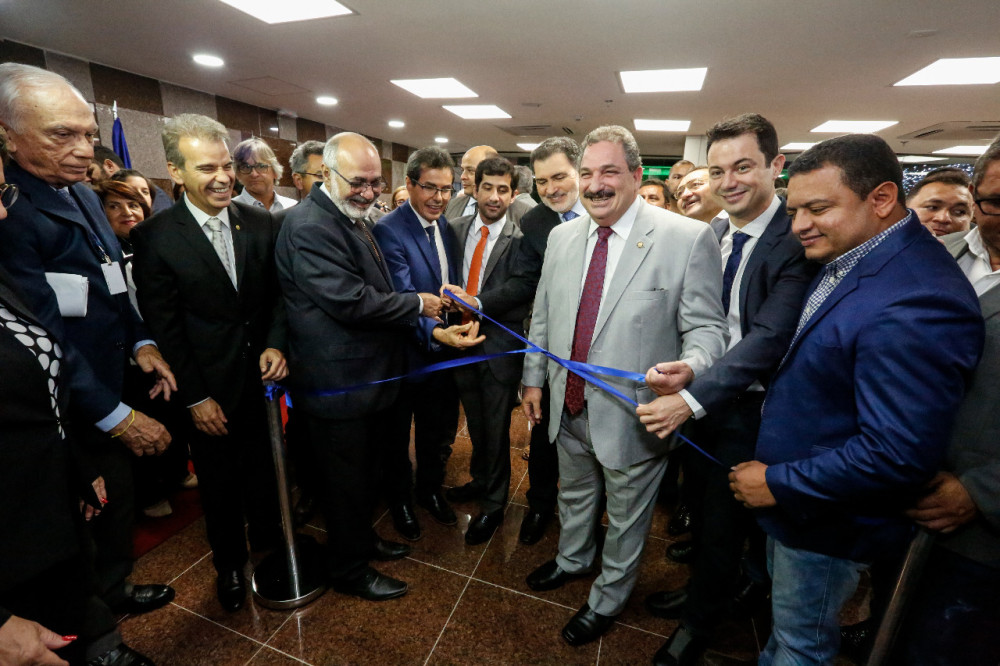 Na foto, presidente da Alepe na ocasião da inauguração da Sala do Vereador, estrutura de apoio ao trabalho parlamentar