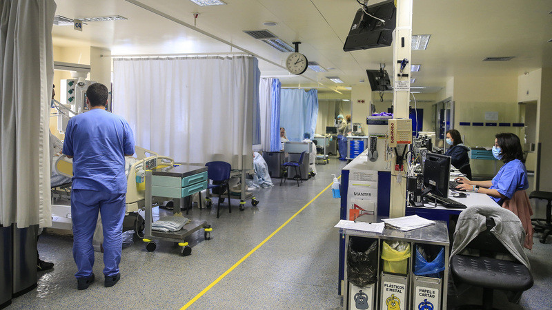 Matosinhos, 25 / 03 / 2021 - Covid-19: Reportagem na Unidade de Cuidados Intensivos do Hospital Pedro Hispano para trabalho sobre o que mudou nos hospitais com a pandemia. Antigos serviços da Unidade de Cuidados Intensivos (Artur Machado / Global Imagens