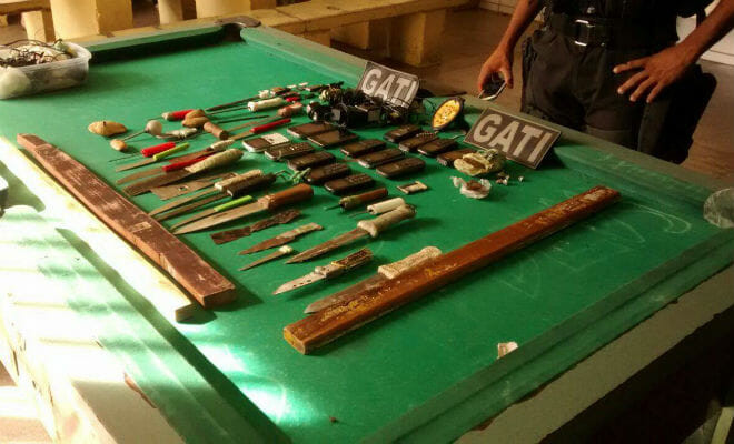 apreensão de facas e celulares em presídio de petrolina