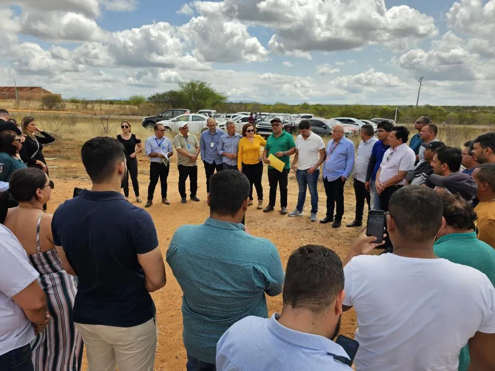 Assinada ordem de serviço para construção de abatedouro em Floresta, PE