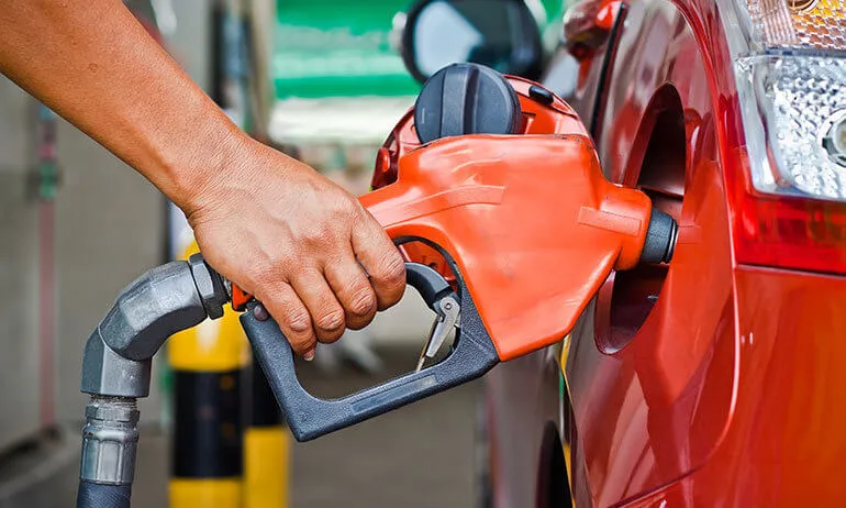 Gasolina sobe para R$ 7,19 em Floresta e motoristas sentem novo aumento no bolso