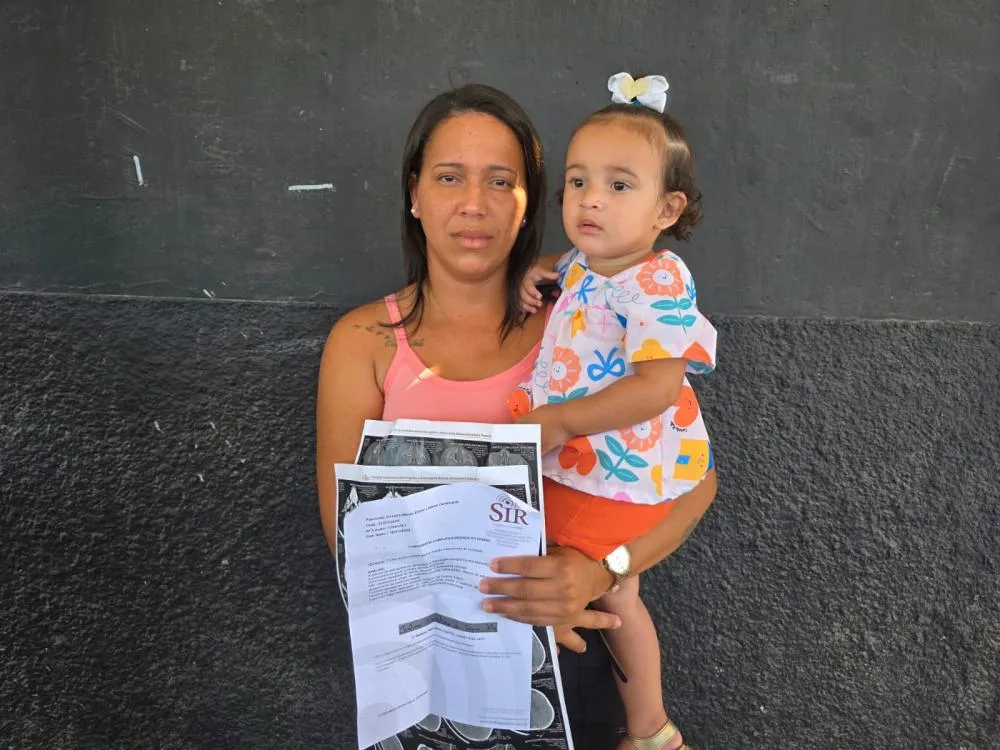 Mãe faz vaquinha para custear tratamento da filha em Itacuruba, PE