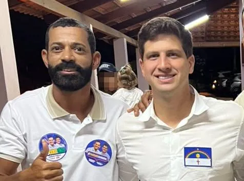 Pinóquio rompe com grupo de Rorró e anuncia apoio a João Campos e Fabrízio Ferraz