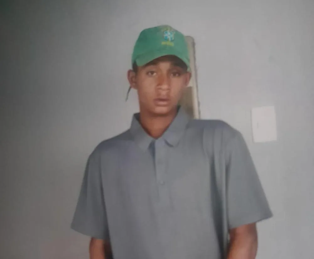 Família procura por adolescente de Carnaubeira da Penha desaparecido em Petrolândia