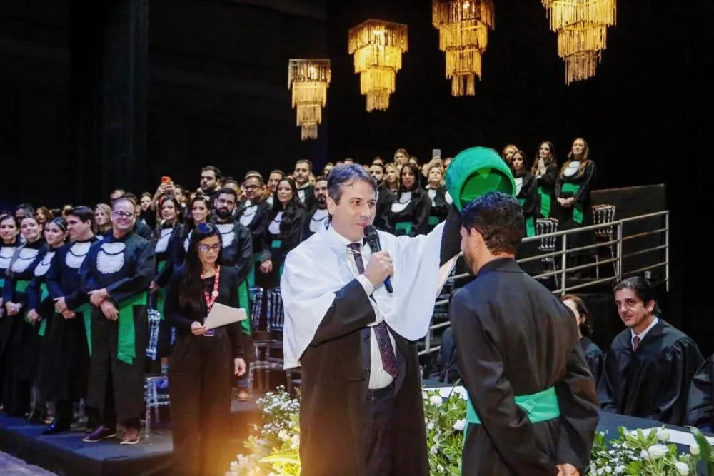 VEREADOR RICARDO SOUSA VAI HOMENAGEAR FMO PELOS MAIS DE 1.100 MÉDICOS FORMADOS