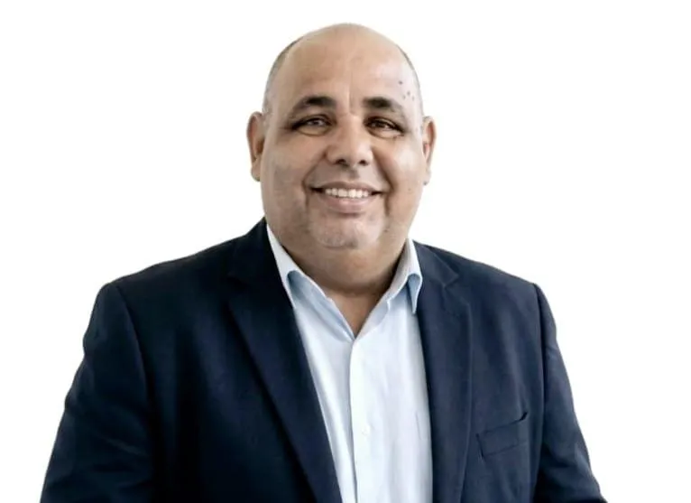 Professor Inaldo Moreno lança livro sobre o uso do Painel Sensorial em sala de aula