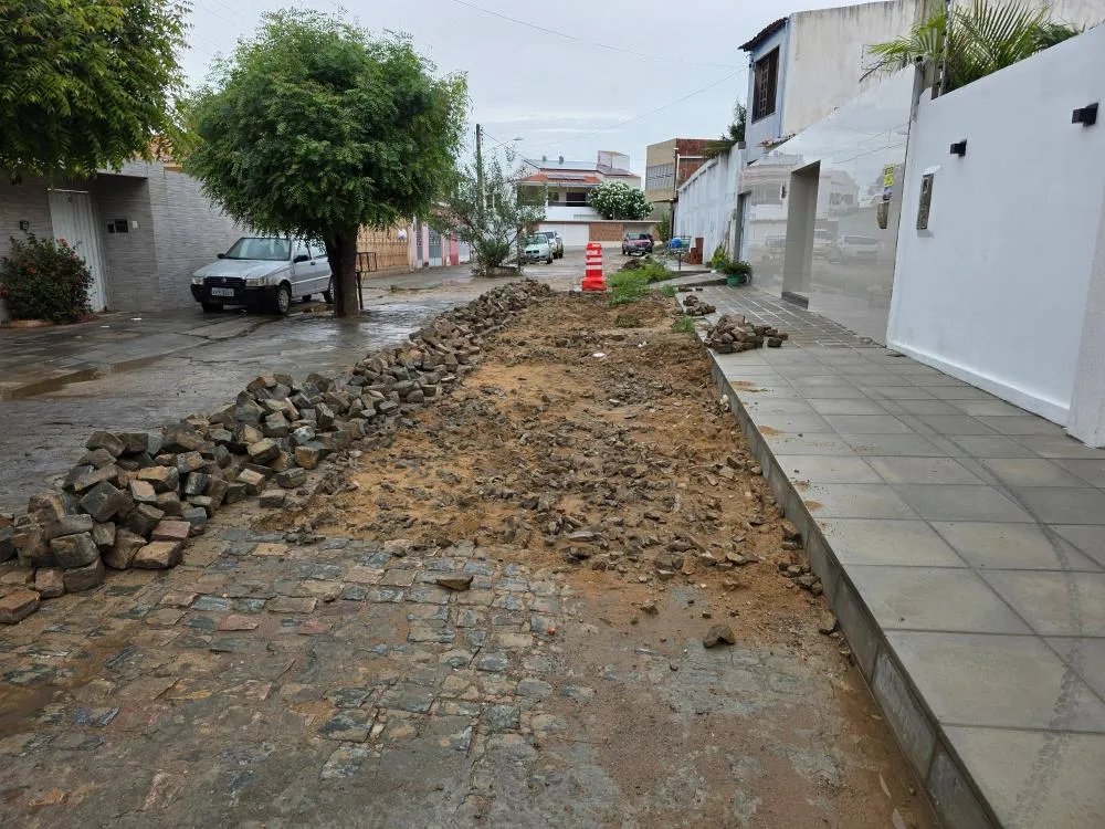 Empresa de Caruaru vence licitação para reposição de calçamentos em Floresta