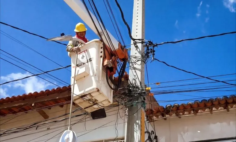 Floresta ganha 446 pontos de iluminação LED em ação do Governo de Pernambuco
