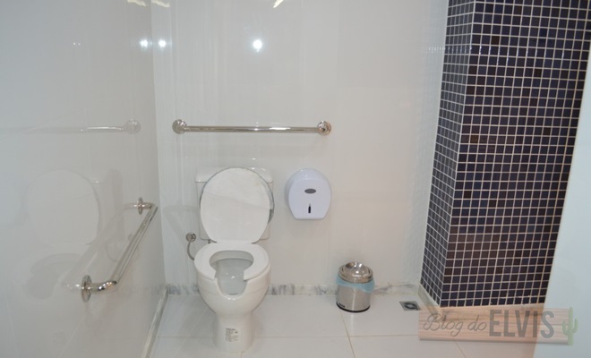 banheiro para deficientes na camara municipal de vereadores de floresta-pe